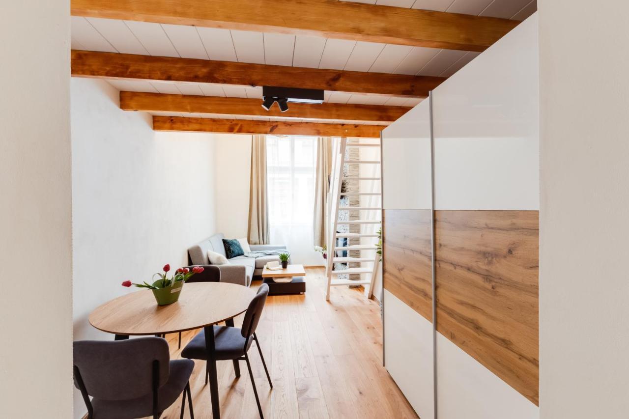 Dream Duplex On Riverside Praga Exterior foto