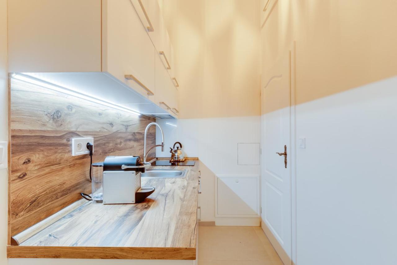 Dream Duplex On Riverside Praga Exterior foto